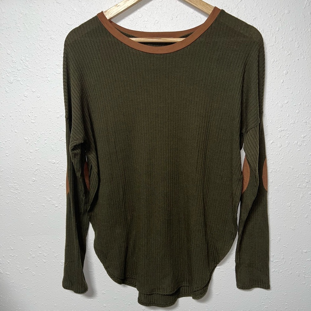 Cherish Women’s Green Crew Neck Long Sleeve with Cut Out Detail on Both Sides!
